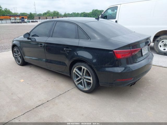 2020 AUDI A3 WAUAUGFF1LA104392 Photo 2