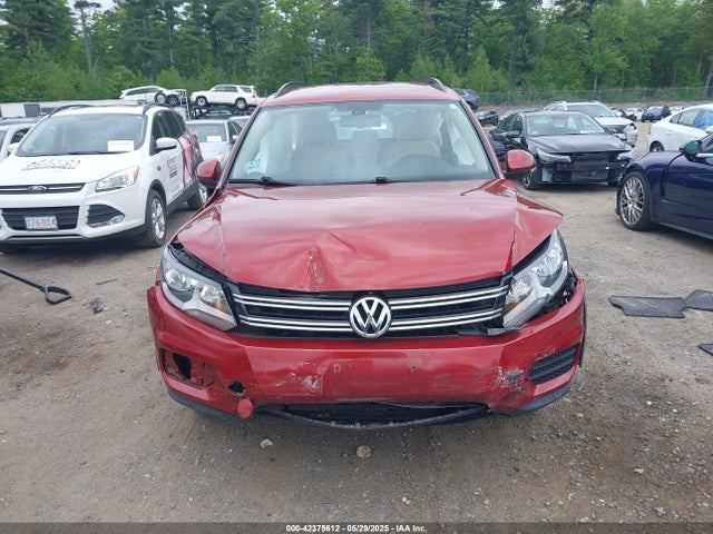 WVGBV7AX8GW003889 Volkswagen 2016