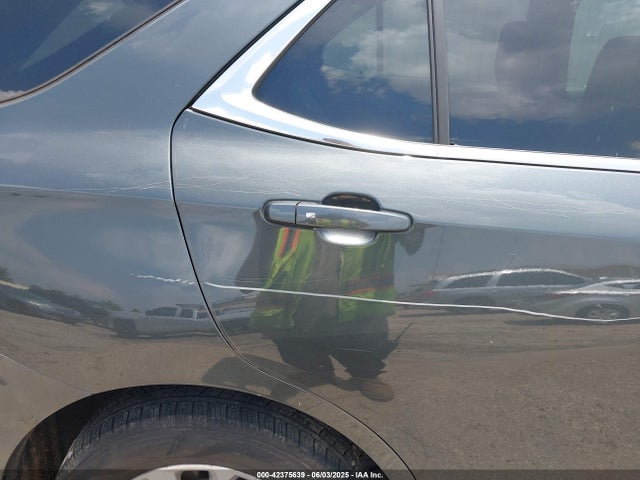 3GNAXKEV3KS526903 Chevrolet EQUINOX LT