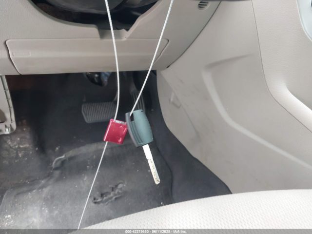 1FADP3F28EL460235 Ford FOCUS SE