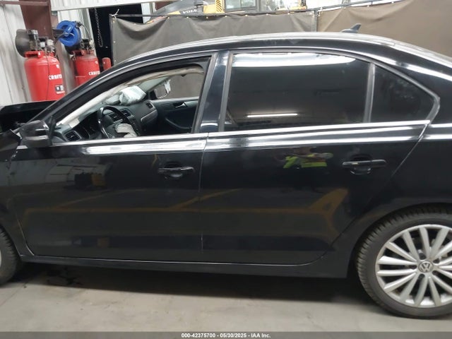 3VWD17AJ2FM289187 Volkswagen 1.8t