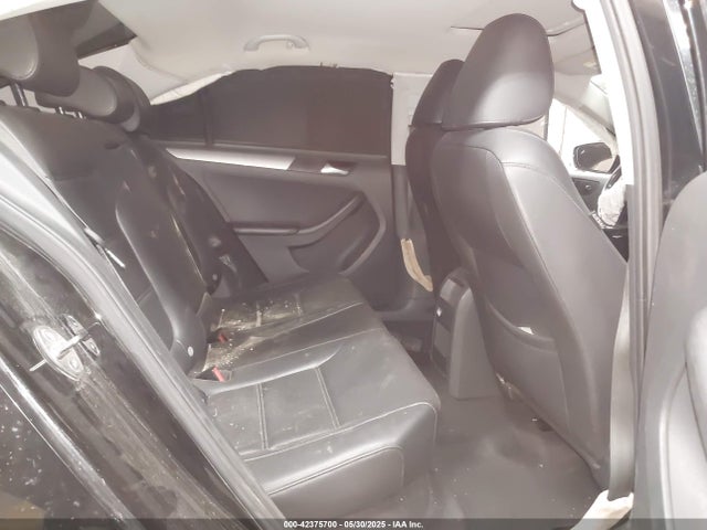 3VWD17AJ2FM289187 Volkswagen 1.8t