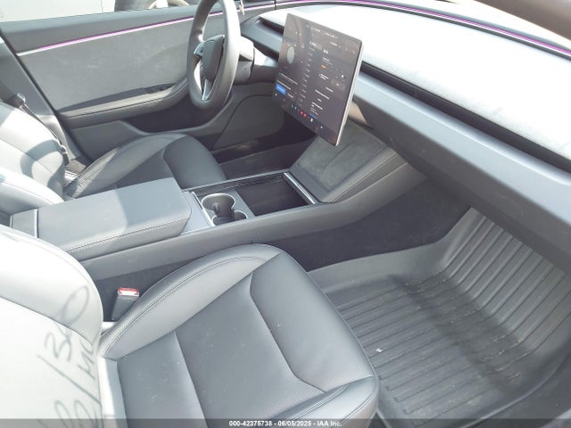 2025 TESLA MODEL 3 5YJ3E1EA4SF914780 Photo 4