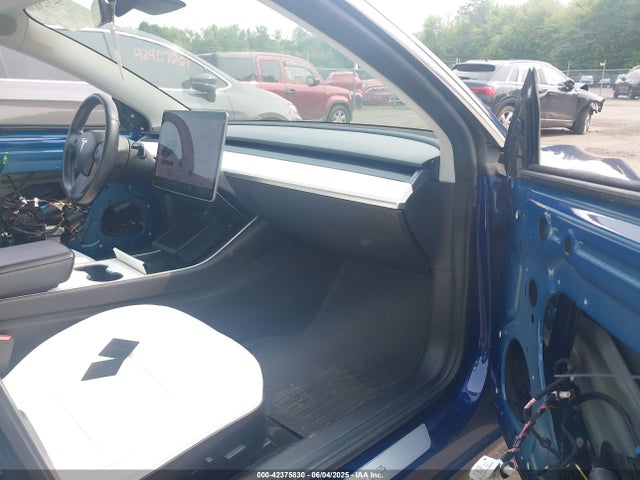 2018 TESLA MODEL 3 5YJ3E1EB0JF134699 Photo 4