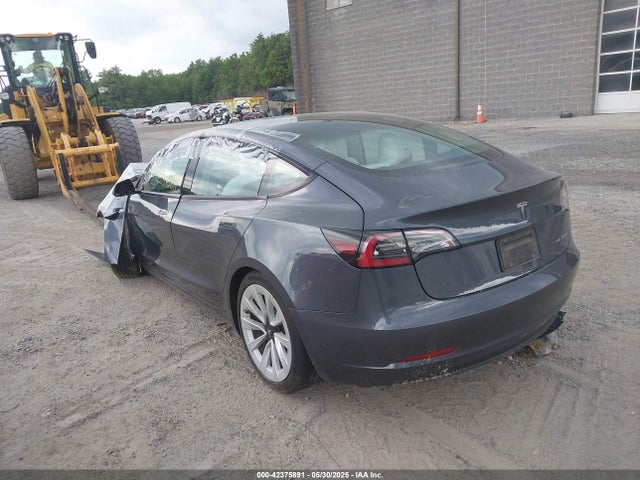 2023 TESLA MODEL 3 5YJ3E1EB0PF389992 Photo 2