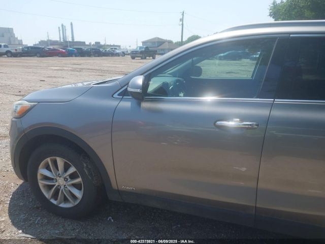 5XYPGDA32GG053149 KIA Sorento 2.4l Lx