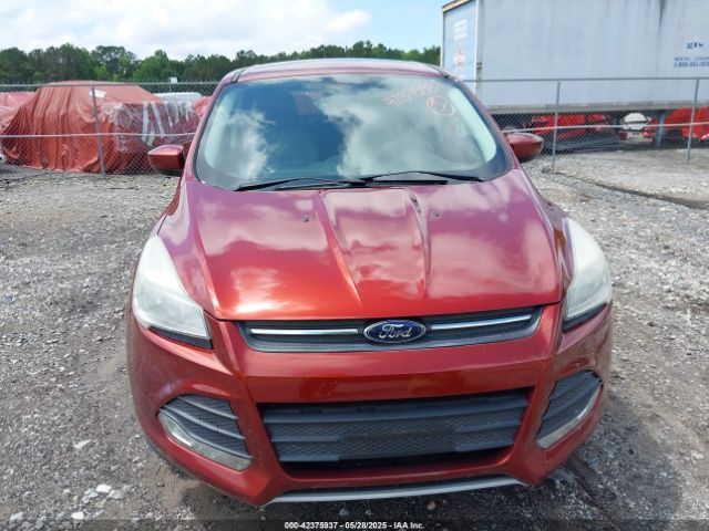 1FMCU9GX8EUC56018 Ford ESCAPE SE