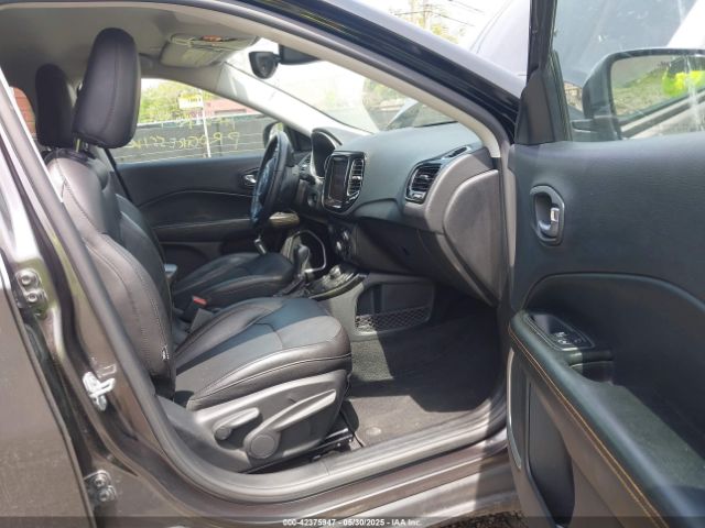 3C4NJDCB4JT284146 Jeep Compass Limited 4x4