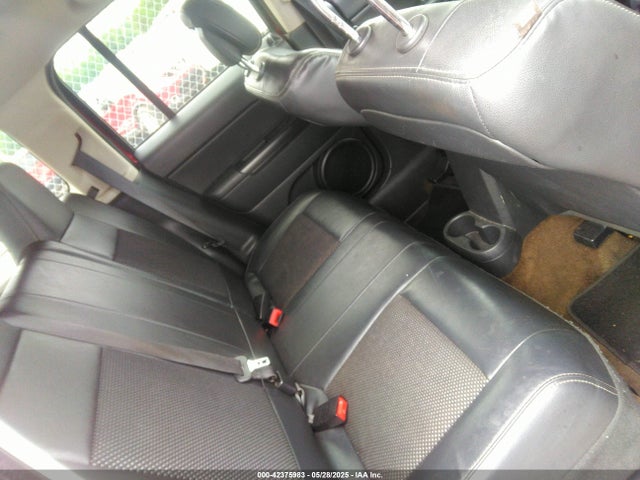 1C4NJPBA0GD716594 Jeep Patriot Sport Se
