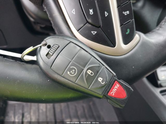 1C4PJLCB9JD527975 Jeep Cherokee Latitude Fwd