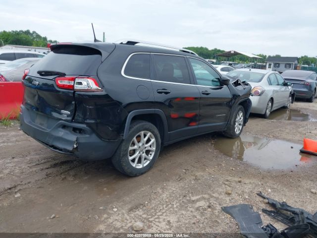1C4PJLCB9JD527975 Jeep Cherokee Latitude Fwd