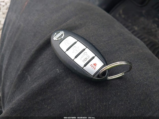 5N1AT2MV9GC768707 Nissan Rogue Sl