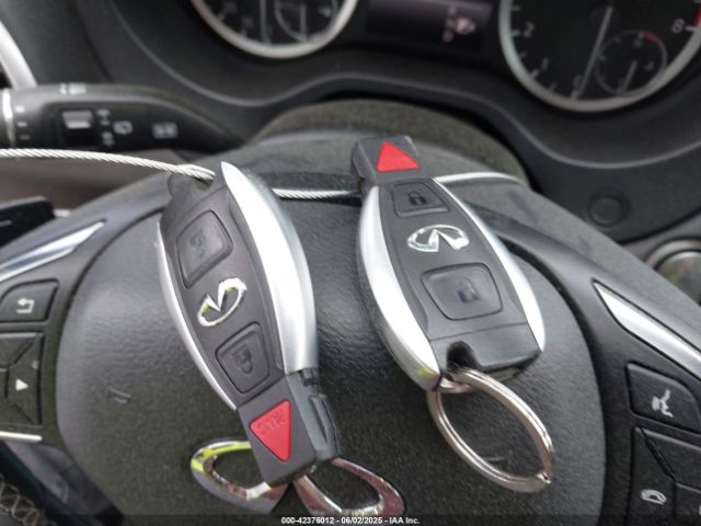 2017 INFINITI QX30 SJKCH5CRXHA032082 Photo 10