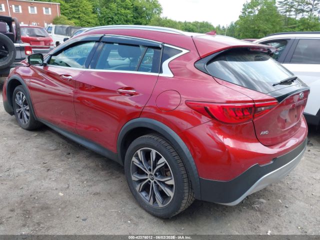 2017 INFINITI QX30 SJKCH5CRXHA032082 Photo 2