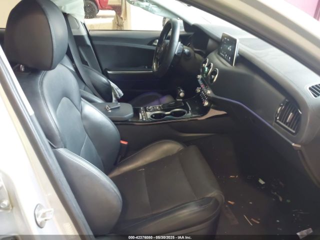 2018 KIA STINGER KNAE25LA4J6015145 Photo 4