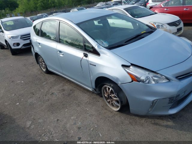 JTDZN3EU5E3316408 Toyota Prius V Three