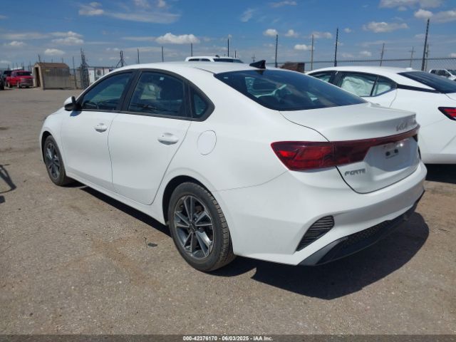 3KPF24AD8PE624501 KIA Forte Lxs