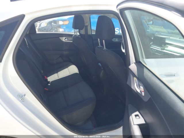 3KPF24AD8PE624501 KIA Forte Lxs