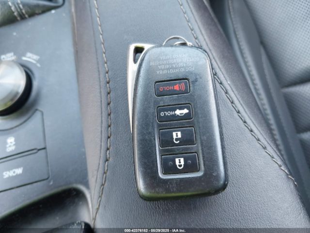 2017 LEXUS IS 300 JTHCM1D24H5022065 Photo 10