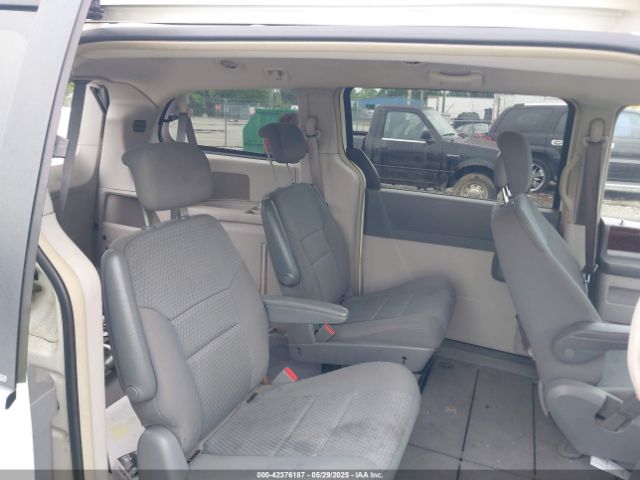 2010 CHRYSLER TOWN & COUNTRY 2A4RR5DX5AR343664 Photo 7