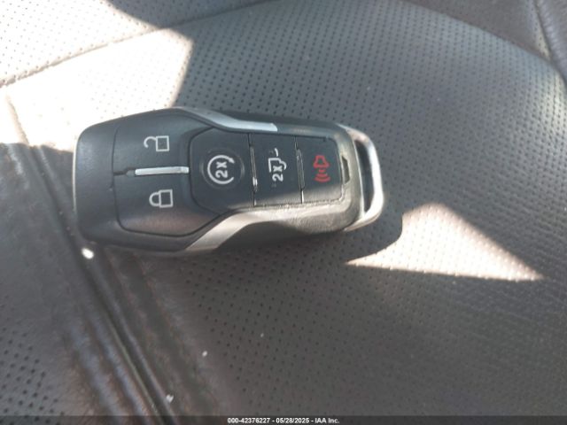 1FTEW1EG2GFD14000 Ford F-150 King Ranch