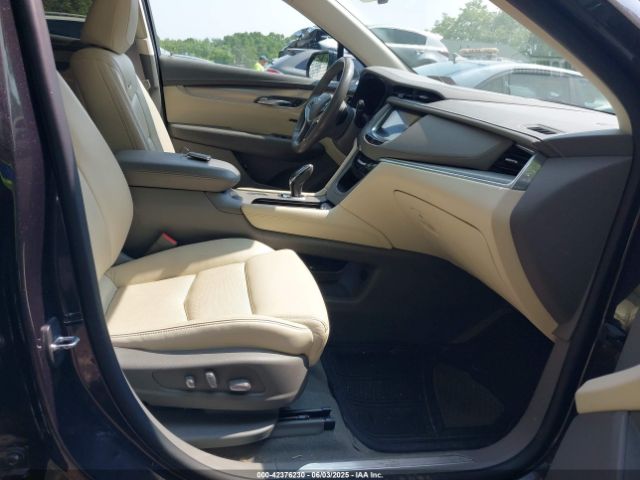1GYKNDRS8HZ151501 Cadillac XT5 LUXURY