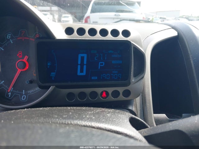 1G1JC6SH1E4100084 Chevrolet Sonic Lt Auto