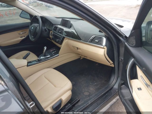 WBA8A9C55JAH14195 BMW 320i