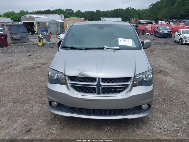 2C4RDGEG6KR670400 Dodge Grand Caravan