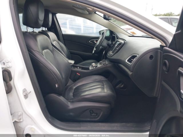 2016 CHRYSLER 200 1C3CCCAB8GN178200 Photo 4