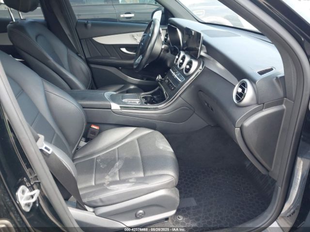 2022 MERCEDES-BENZ GLC 300 W1N0G8DBXNV370574 Photo 4