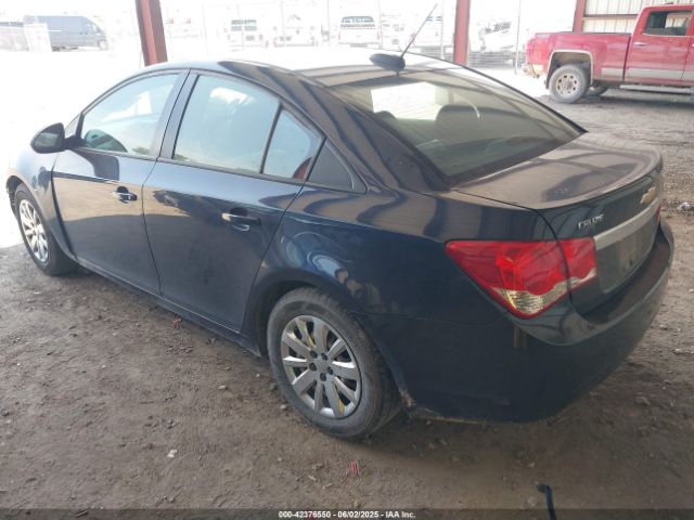2016 CHEVROLET CRUZE LIMITED 1G1PC5SH7G7117512 Photo 2