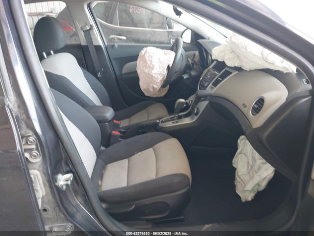 2016 CHEVROLET CRUZE LIMITED 1G1PC5SH7G7117512 Photo 4