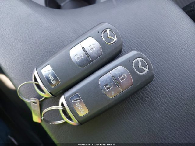 JM1BM1L78E1102689 Mazda Mazda3 I Touring