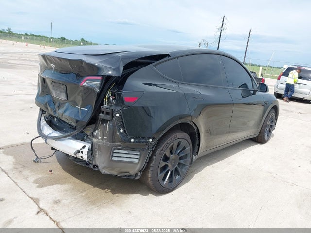 2022 TESLA MODEL Y 7SAYGDEE5NA007495 Photo 3