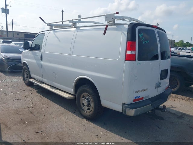 Chevrolet l96 - engine flexible fuel, iron 2018 1GCWGAFG2J1908512 Image 3