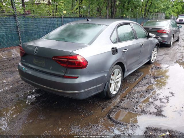 1VWLA7A3XKC007449 Volkswagen Passat 2.0t Wolfsburg Edition