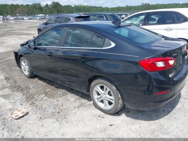 2018 CHEVROLET CRUZE 1G1BE5SM5J7213079 Photo 2