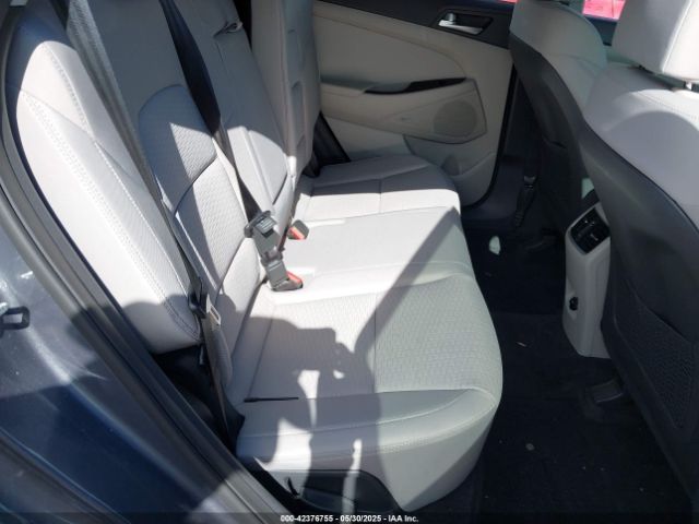 KM8J33AL9MU290948 Hyundai Tucson Sport