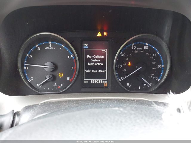 JTMZFREVXJJ169369 Toyota RAV4 LE