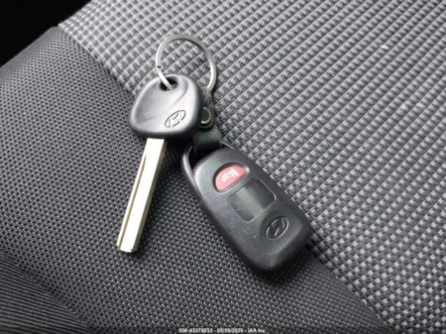 KMHD35LH4GU326129 Hyundai ELANTRA GT