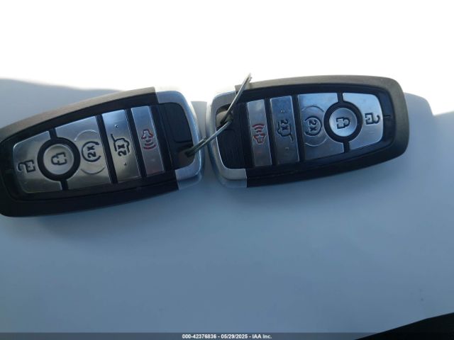 1FMCU9BZ7MUA06972 Ford Escape Se Hybrid