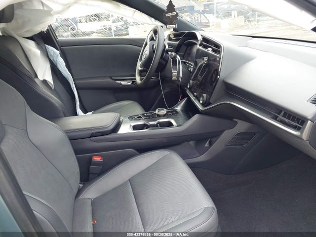 2024 LEXUS RZ 450E JTJAAAAB7RA023562 Photo 4