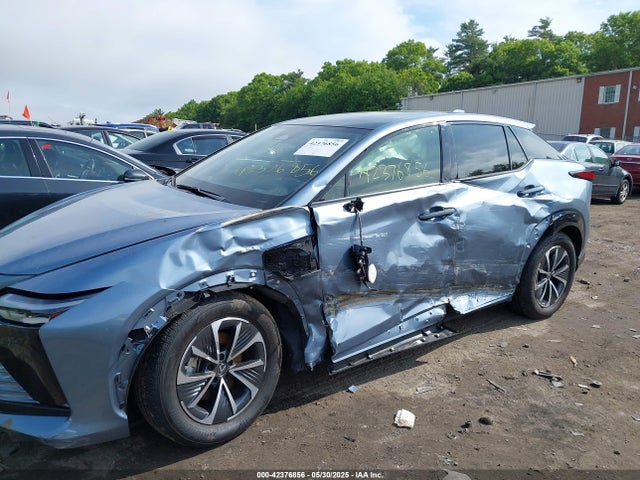 2024 LEXUS RZ 450E JTJAAAAB7RA023562 Photo 5