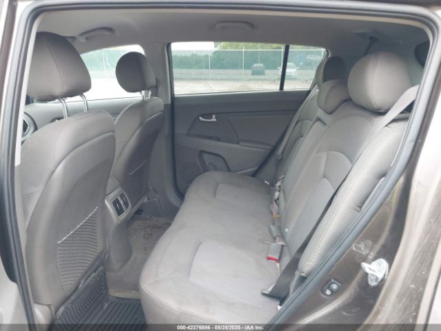 KNDPB3ACXF7747723 KIA Sportage Lx