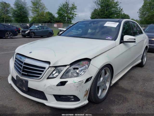 2011 MERCEDES-BENZ E 550 WDDHF9AB9BA442932 Photo 1