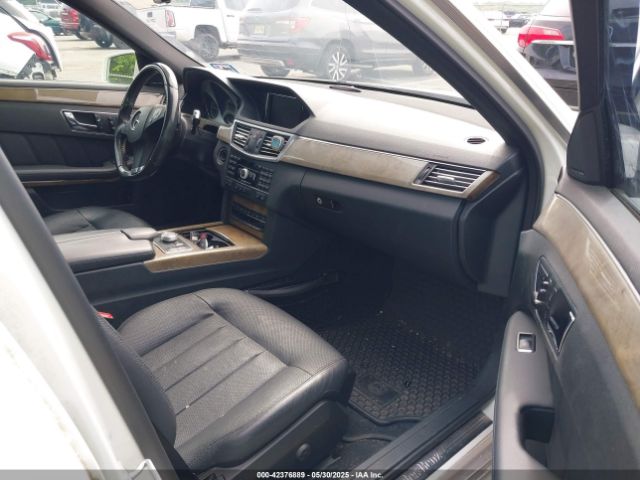 2011 MERCEDES-BENZ E 550 WDDHF9AB9BA442932 Photo 4