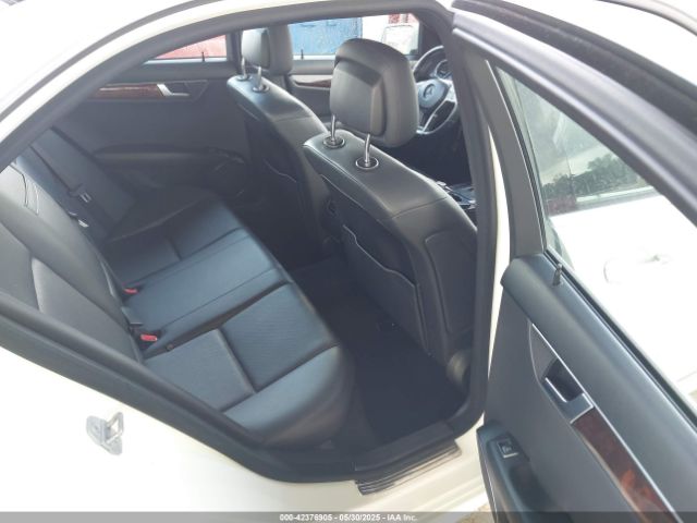 2012 MERCEDES-BENZ C 300 WDDGF8BB0CA649781 Photo 7