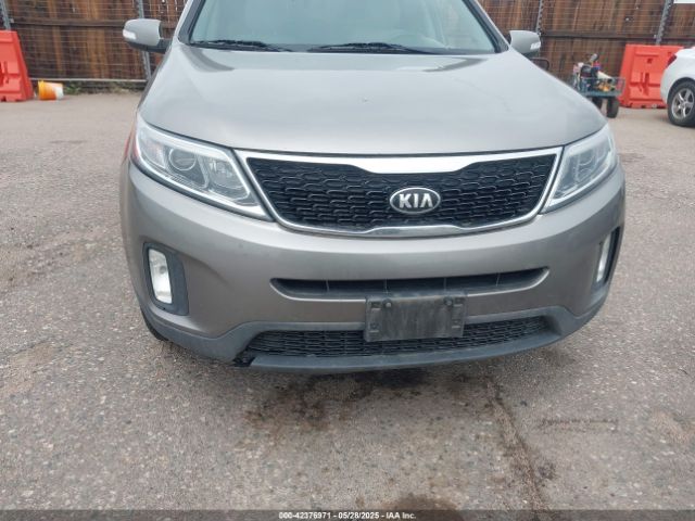 5XYKTCA66FG593788 KIA SORENTO LX