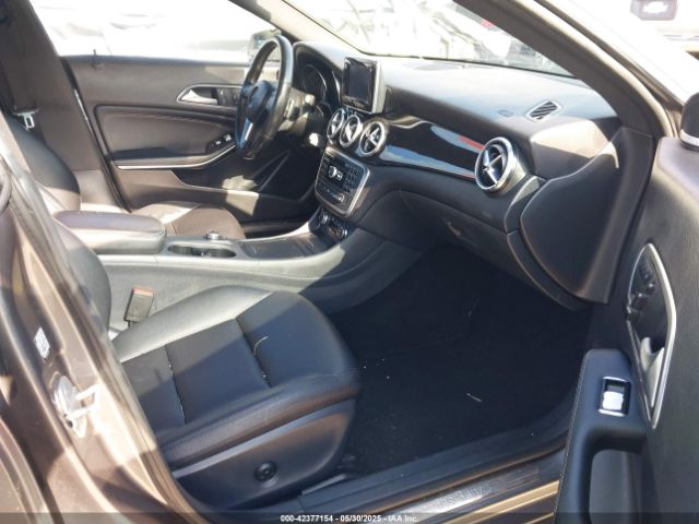 2014 MERCEDES-BENZ CLA 250 WDDSJ4EBXEN160930 Photo 4